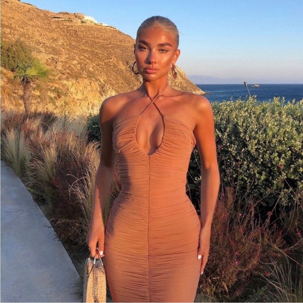 House Of Cb Tiarra Ruched Bodycon Dress In Tan Size Large